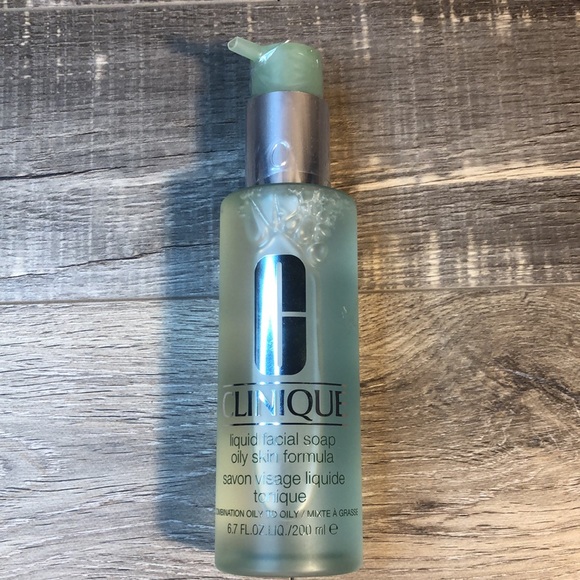 Clinique - Liquid Facial Soap Oily Skin Formula - Picture 4 of 4